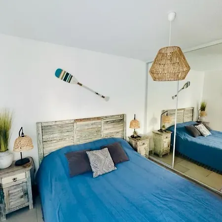 Wunderschoene Renovierte Mit Vollem Meerb By Interhome