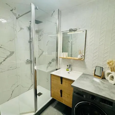 Wunderschoene Renovierte Mit Vollem Meerb By Interhome Apartment Sète