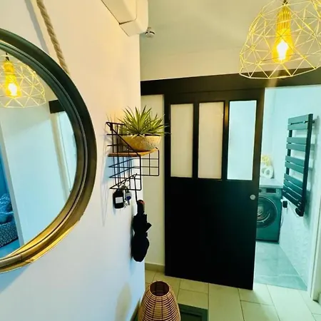 Wunderschoene Renovierte Mit Vollem Meerb By Interhome Apartment